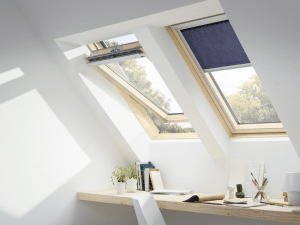 Drevene stresni okno Velux